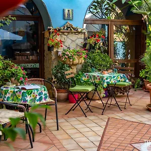 La Finestra Sul Cortile 3*, Sciacca Italia