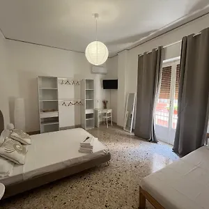 Casa Dei Nonni Di Yuri , Palermo Italia